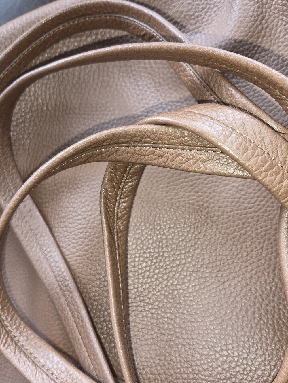 Cuyana Classic Open-Top Easy Tote Pebbled Leather Shoulder Bag, Caramel PO501582 - Picture 6 of 16